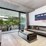 Stylish 1 Bedroom Retreat In Trendy Surry Hills - 6 Brk