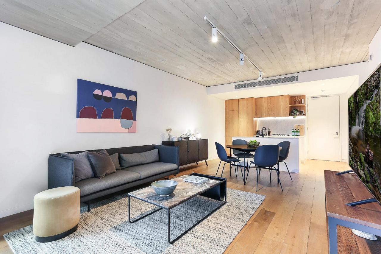 Stylish 1 Bedroom Retreat In Trendy Surry Hills - 6 Brk Apartment